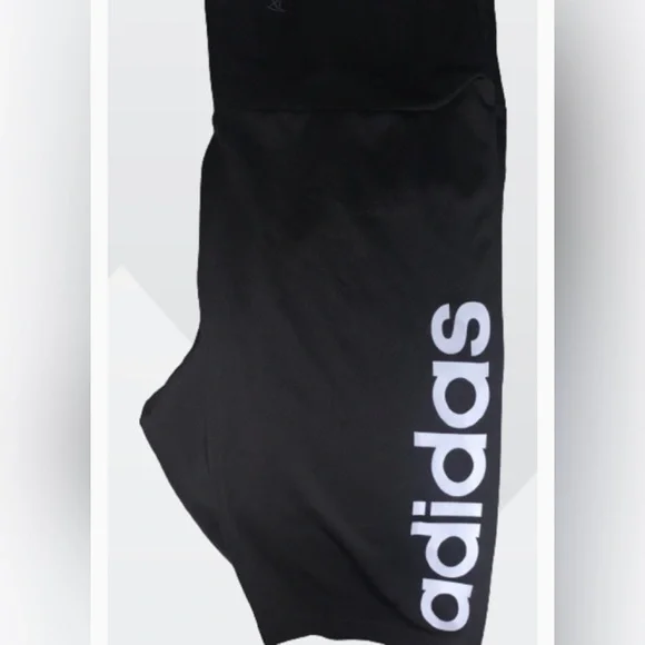 Adidas biker shorts size xl spandex. Will fit 14-18 - Picture 1 of 4